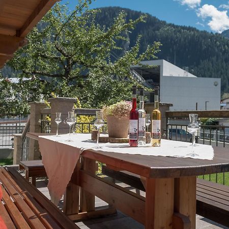 Apart Central - Premium Mountain&Garden Mayrhofen Exteriör bild