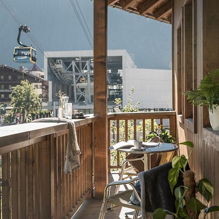 Apart Central - Premium Mountain&Garden Mayrhofen Exteriör bild