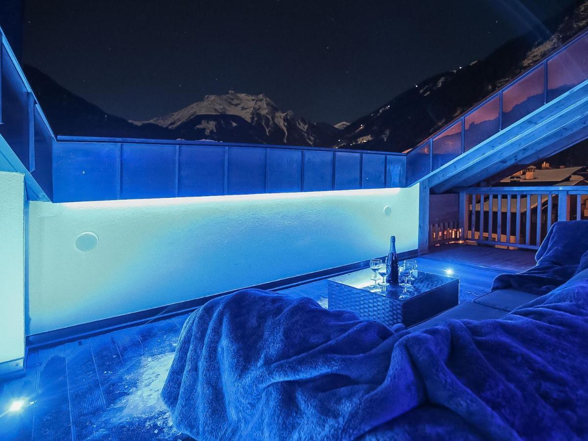 Apart Central - Premium Mountain&Garden Mayrhofen Exteriör bild
